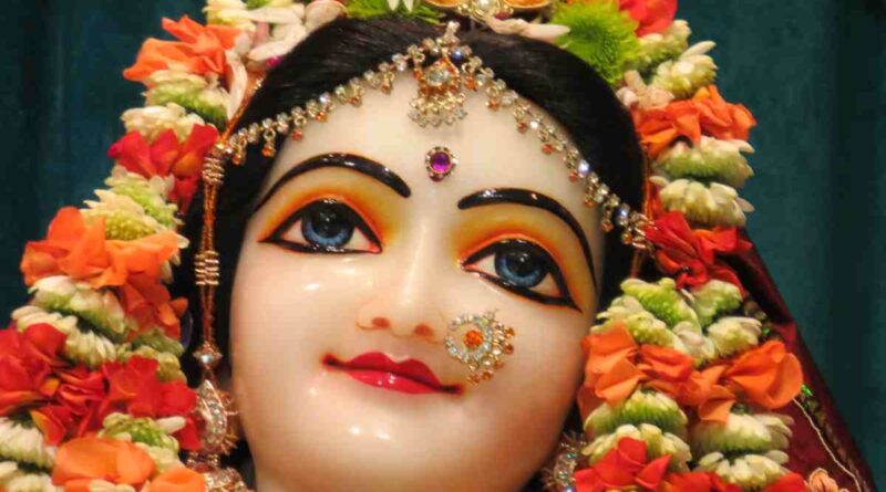 राधा कृपा कटाक्ष स्तोत्र पढ़ें – Read Radha Kripa Kataksh Stotra